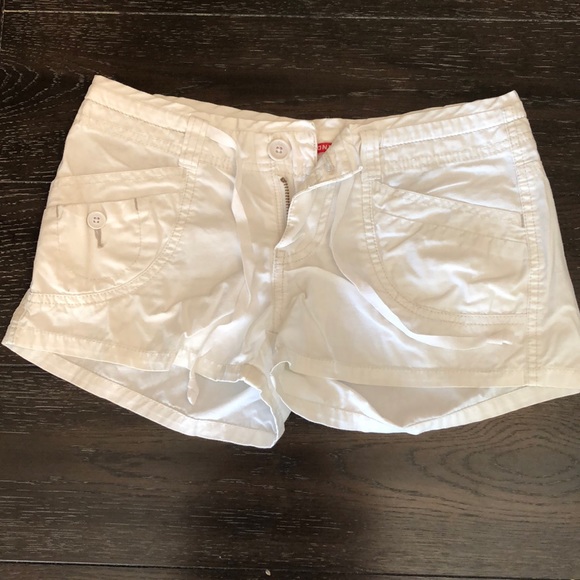 3 pairs of shorts - Picture 4 of 8